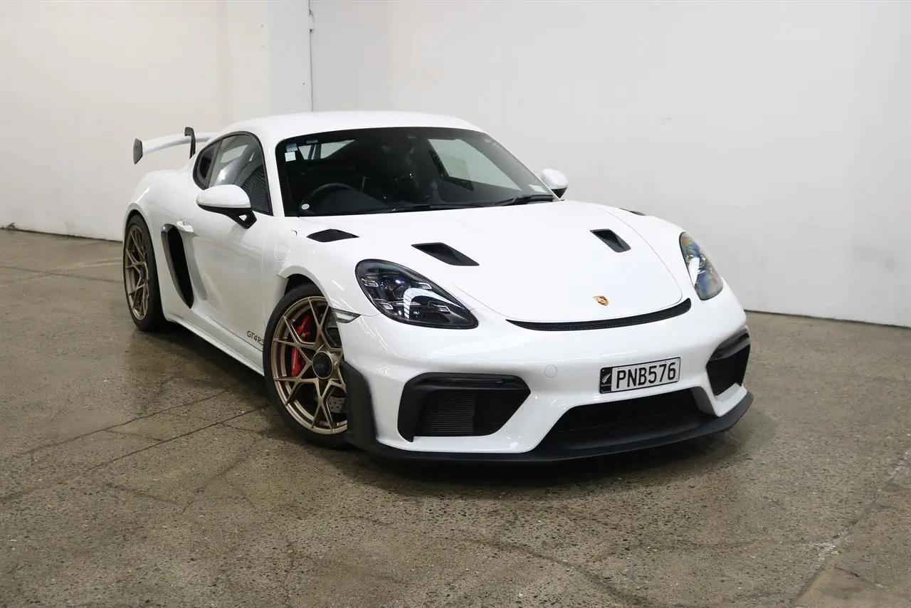2022 Porsche 718 Cayman GT4 RS