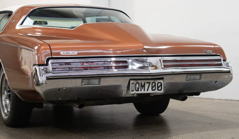 1973 Buick Riviera full