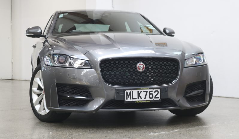 2017 Jaguar XF 25D R-Sport full